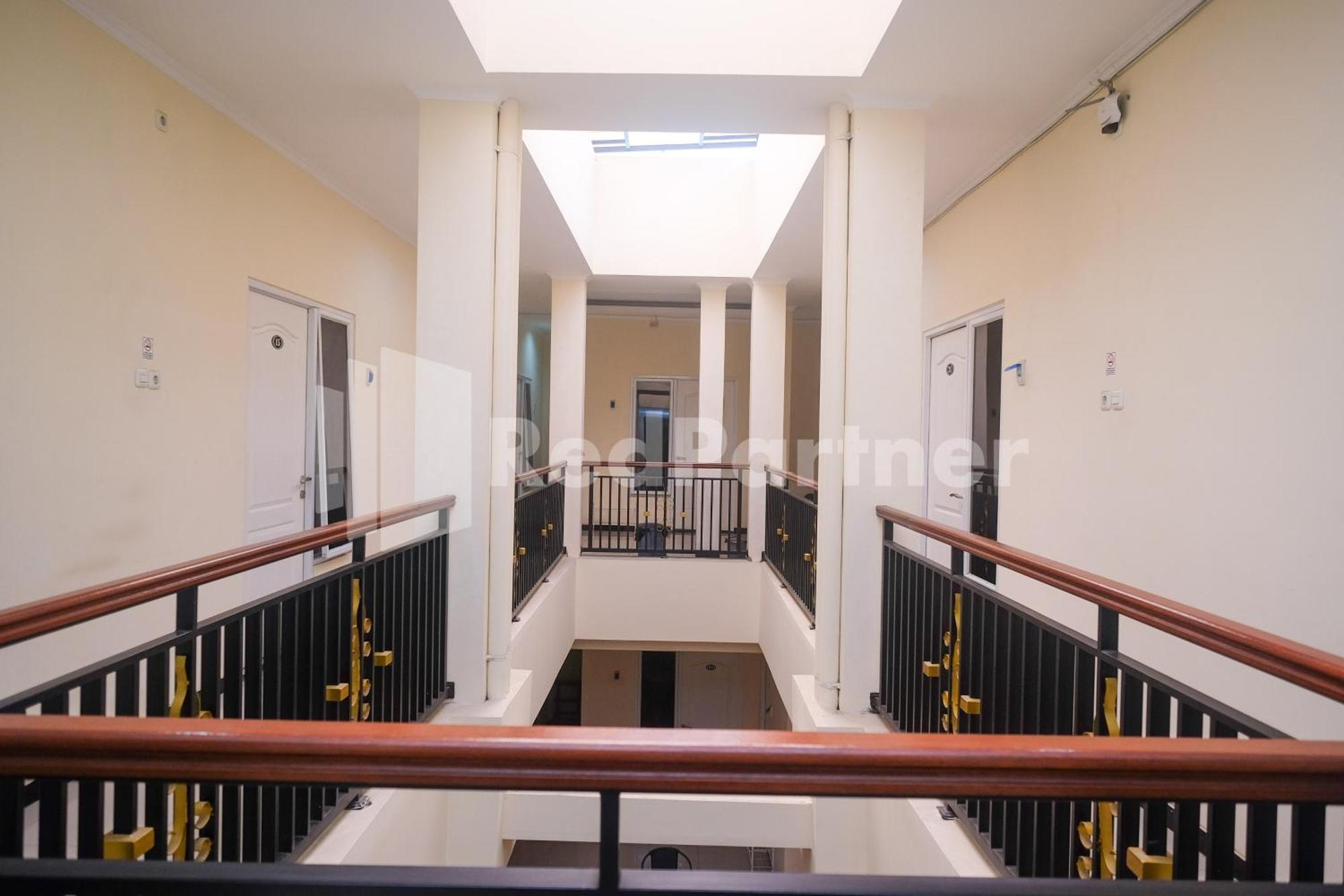 Hotel Griya Loka 2 Syariah Near Simpang Lima Mitra Reddoorz Semarang Exterior foto