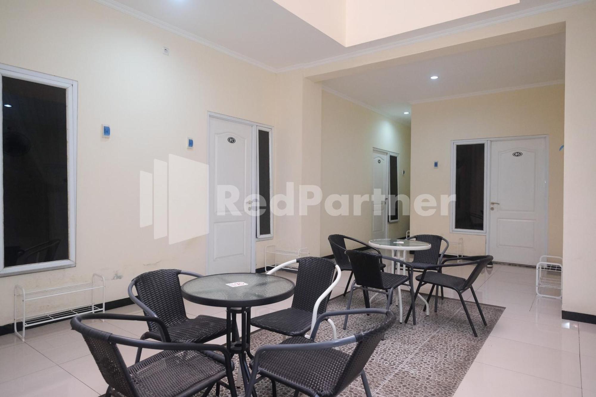 Hotel Griya Loka 2 Syariah Near Simpang Lima Mitra Reddoorz Semarang Exterior foto