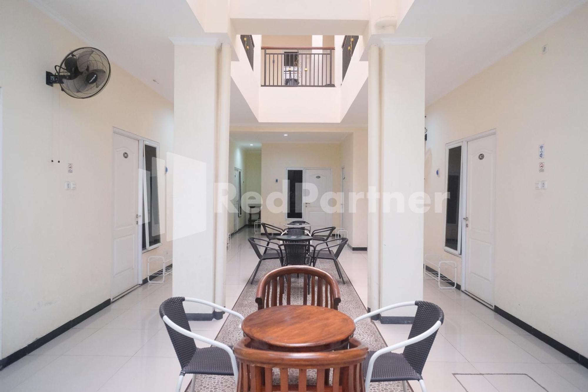 Hotel Griya Loka 2 Syariah Near Simpang Lima Mitra Reddoorz Semarang Exterior foto