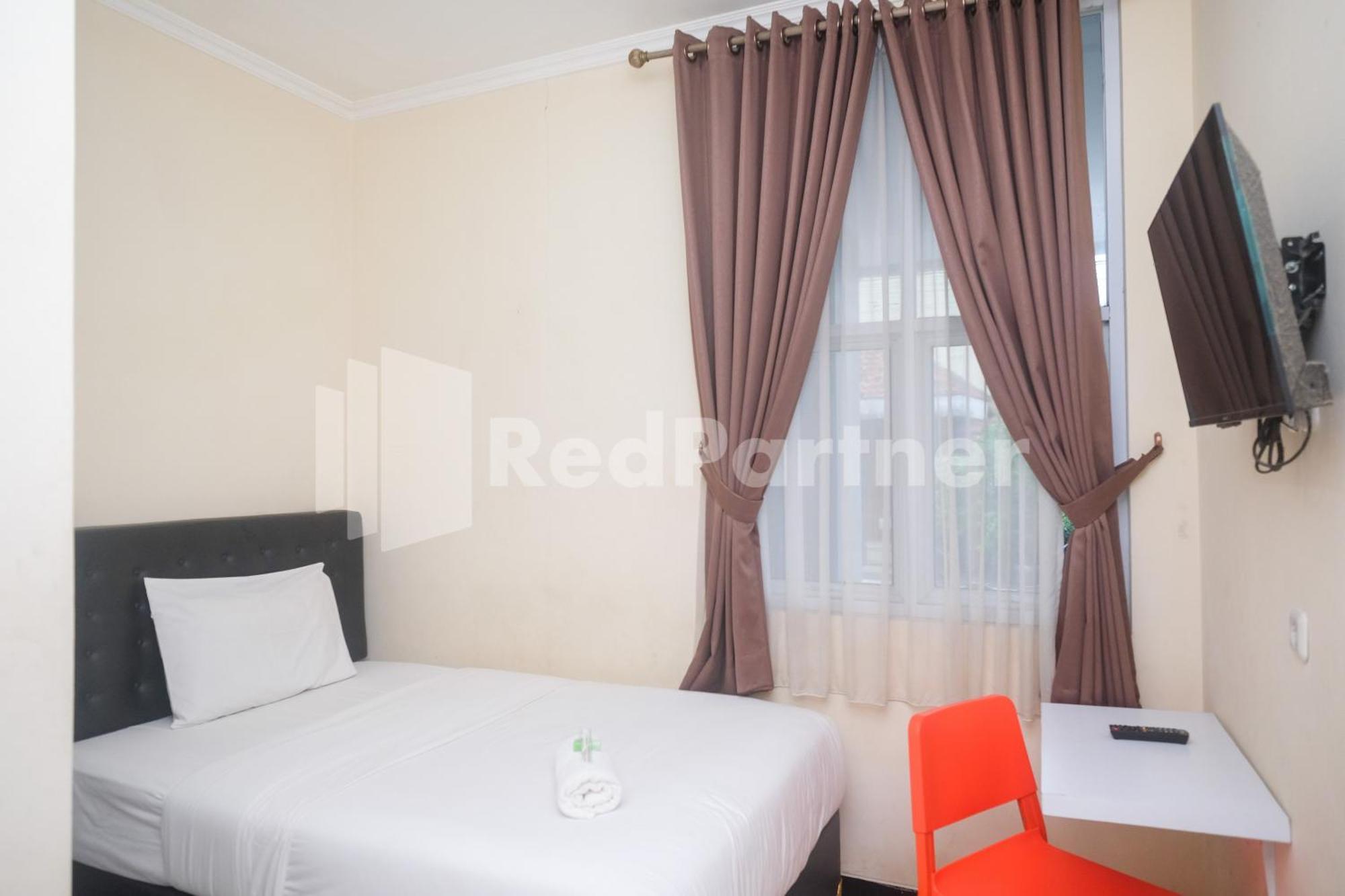 Hotel Griya Loka 2 Syariah Near Simpang Lima Mitra Reddoorz Semarang Exterior foto