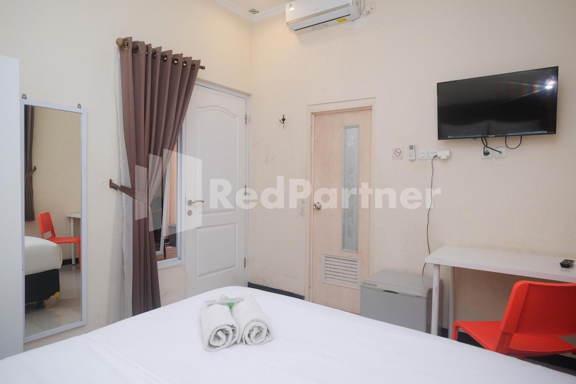 Hotel Griya Loka 2 Syariah Near Simpang Lima Mitra Reddoorz Semarang Exterior foto