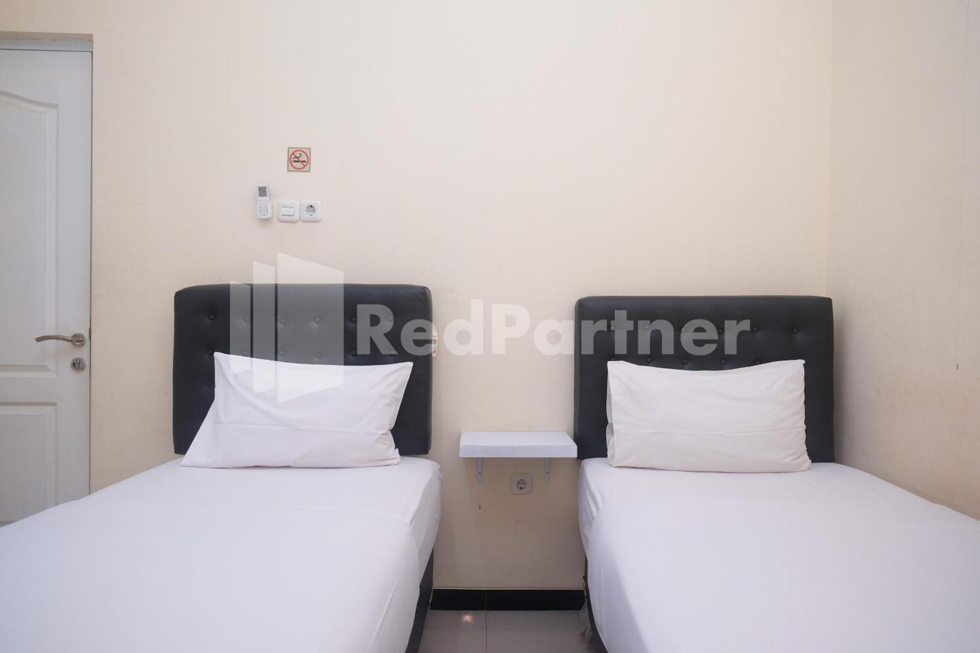 Hotel Griya Loka 2 Syariah Near Simpang Lima Mitra Reddoorz Semarang Exterior foto